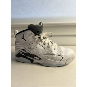 Size 2Y Jordan Jumpman MVP  White/Off Noir/Black DZ5578-100 Sneakers Shoes